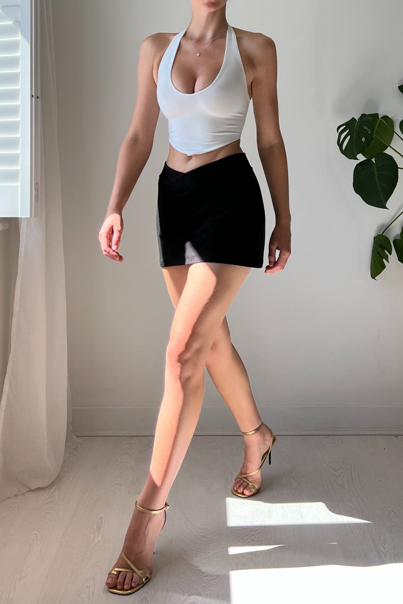 Eve Halterneck Crop Top