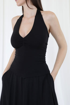 Alie – Wears a size S. Usual size: UK 8 | US 4 | EU 36. Height: 5'6" (167 cm). Bust: 28E
