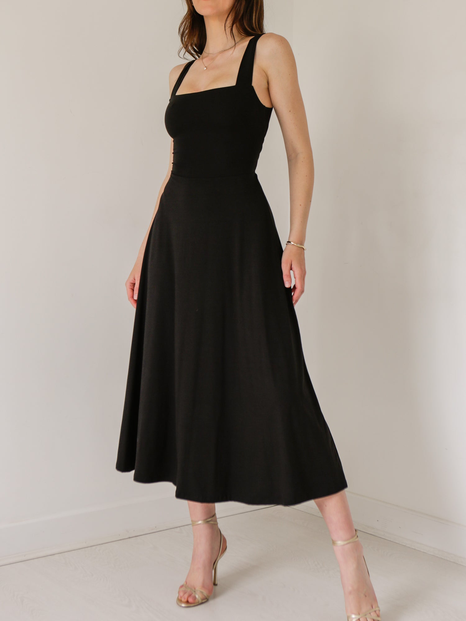 Audrey Midi Dress in Organic Bamboo – AYM