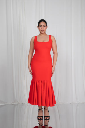 Inaara – Wears a size L. Usual size: UK 16 | US 12 | EU 44. Height: 5'9½" (176 cm). Bust: 102 cm. Waist: 82 cm. Hips: 116 cm.