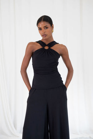 Athena – Wears a size XS. Usual size: UK 6 | US 2 | EU 34. Height: 5'4" (163 cm). Bust: 80 cm. Waist: 60 cm. Hips: 85 cm.