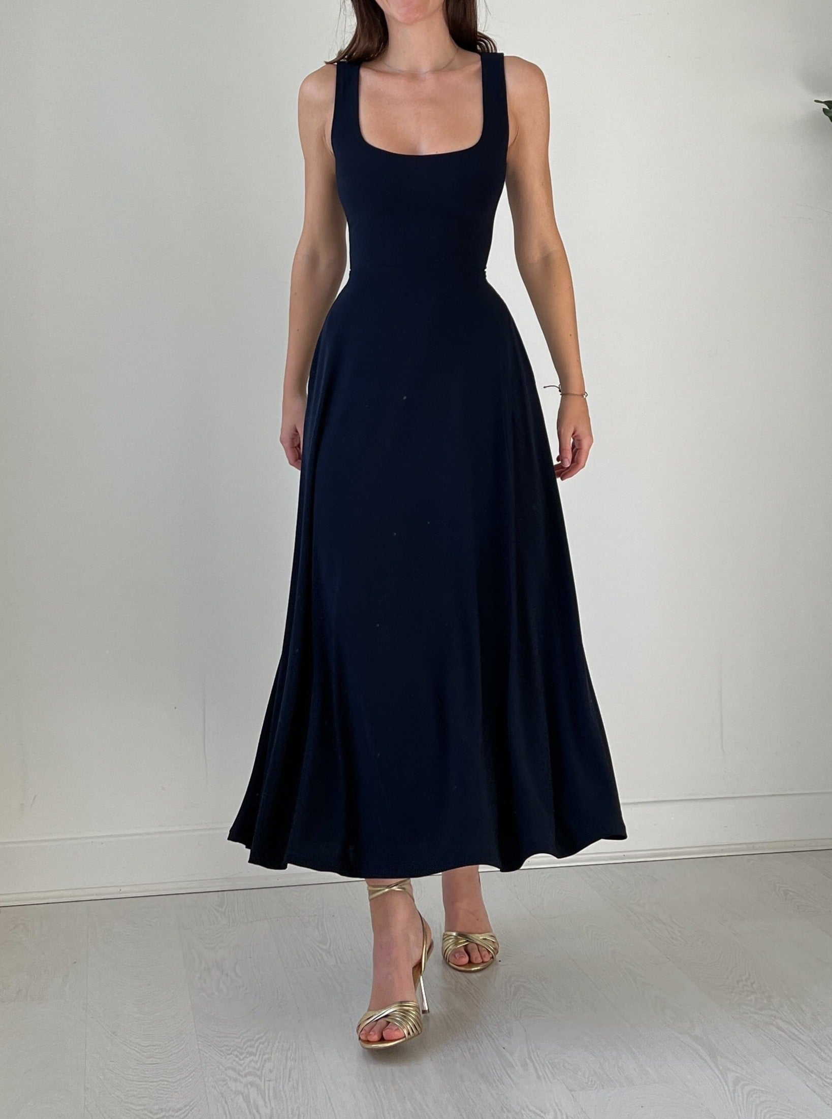 Juni Reversible Maxi Dress – AYM