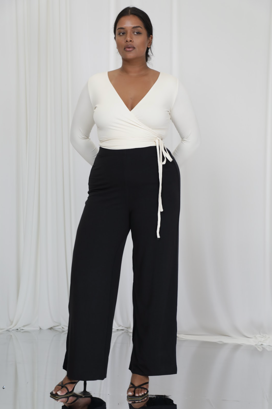 Finsbury Sculpting Straight Leg Trousers